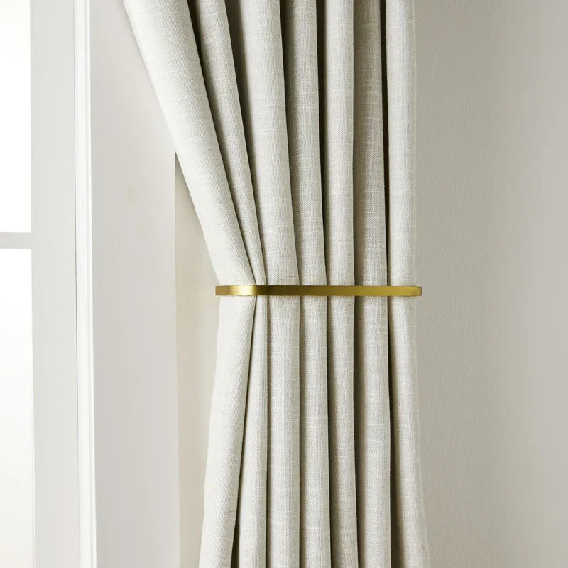 Curtain Hold-back Perfect Blend of Elegance